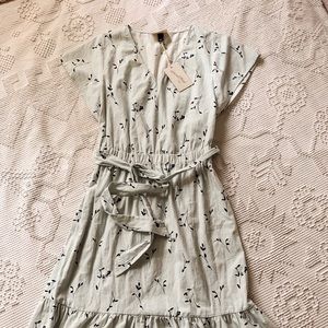 Universal Thread Bleach Blue Floral Dress